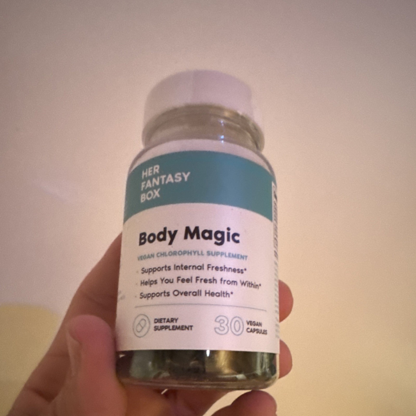 Her Fantasy Box Body Magic Chlorophyll Vegan Peppermint 30 Capsules