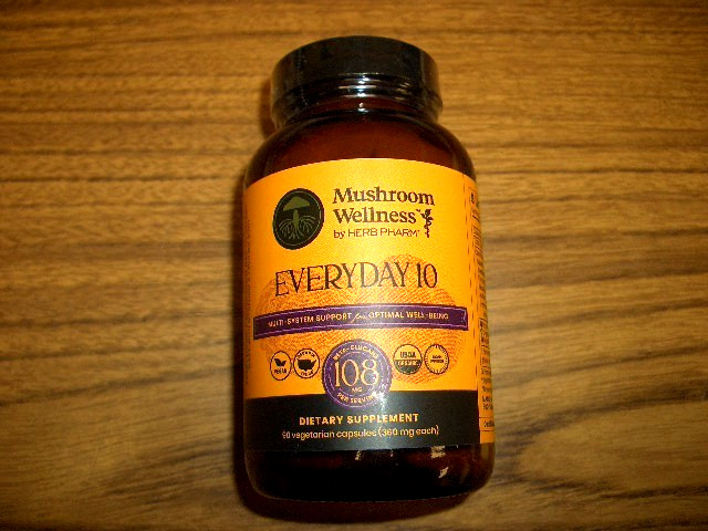 Herb Pharm Mushroom Wellness Everyday 10-90 Vegetarian Caps Exp 3/2028
