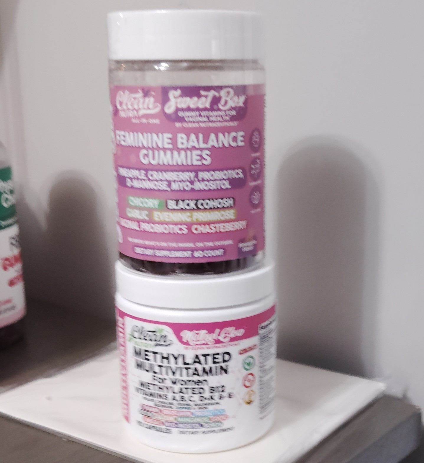 Flora Feminine Balance Gummies Strawberry w/ Black Cohosh + Probiotics