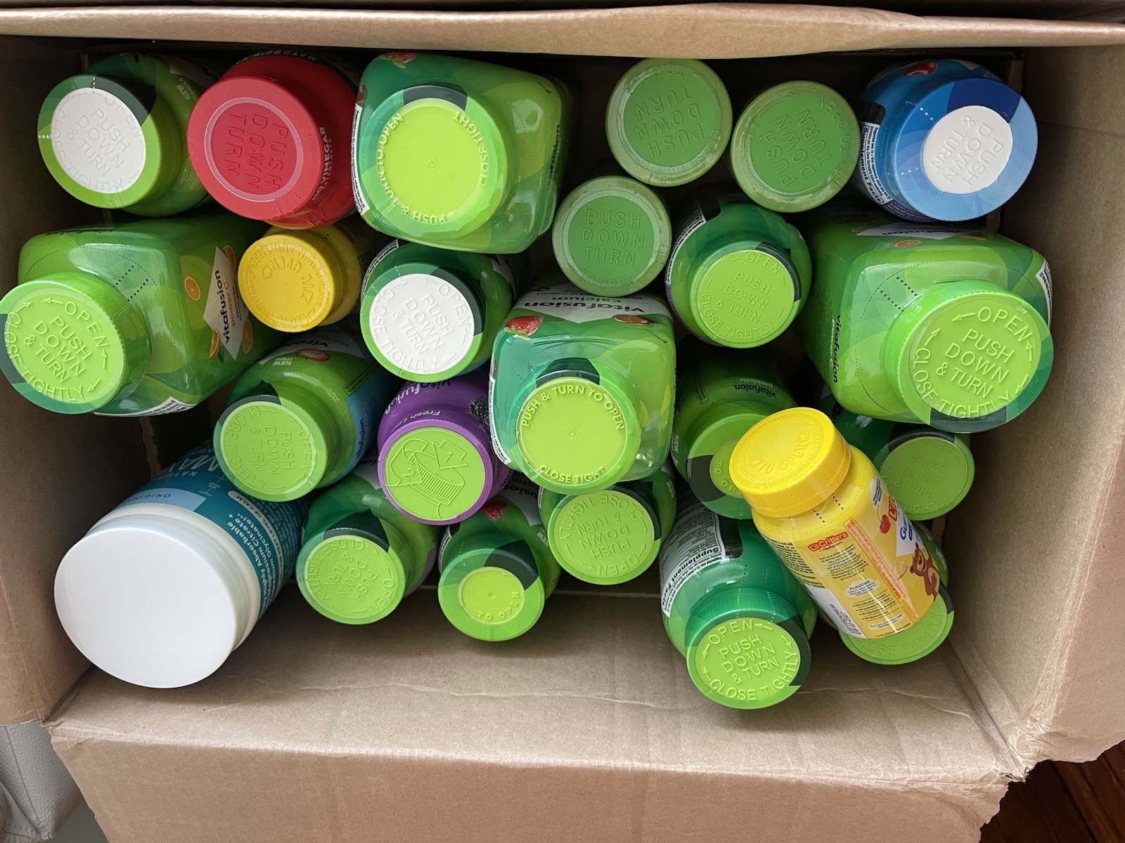 Lot 24 MultiVitamins mix brand New