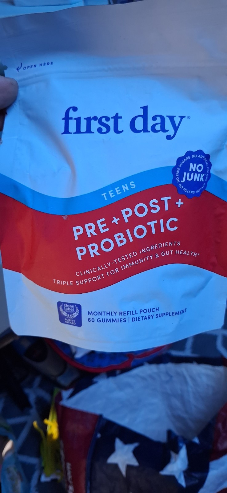 first day Teens Probiotic Gummies Digestive & Immune Support Vegan 60 Ct