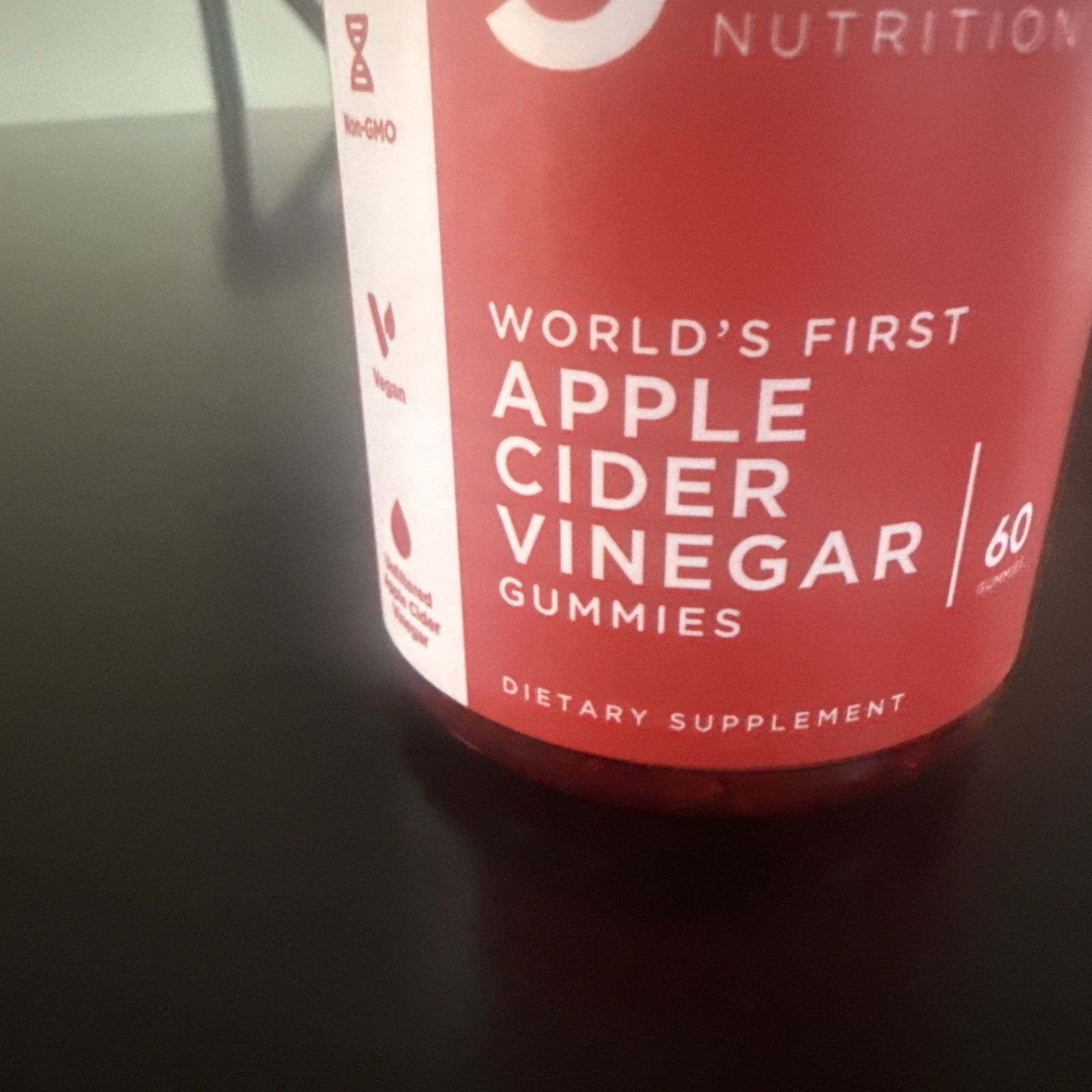 Goli Apple Cider Vinegar Gummies Worlds First ACV Gummy with Vitamin B12