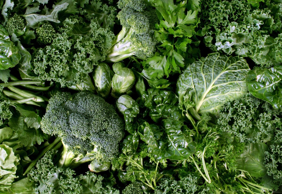super immune support – ORGANIC GREENS COMPLEX – broccoli plants 1 BOTTLE