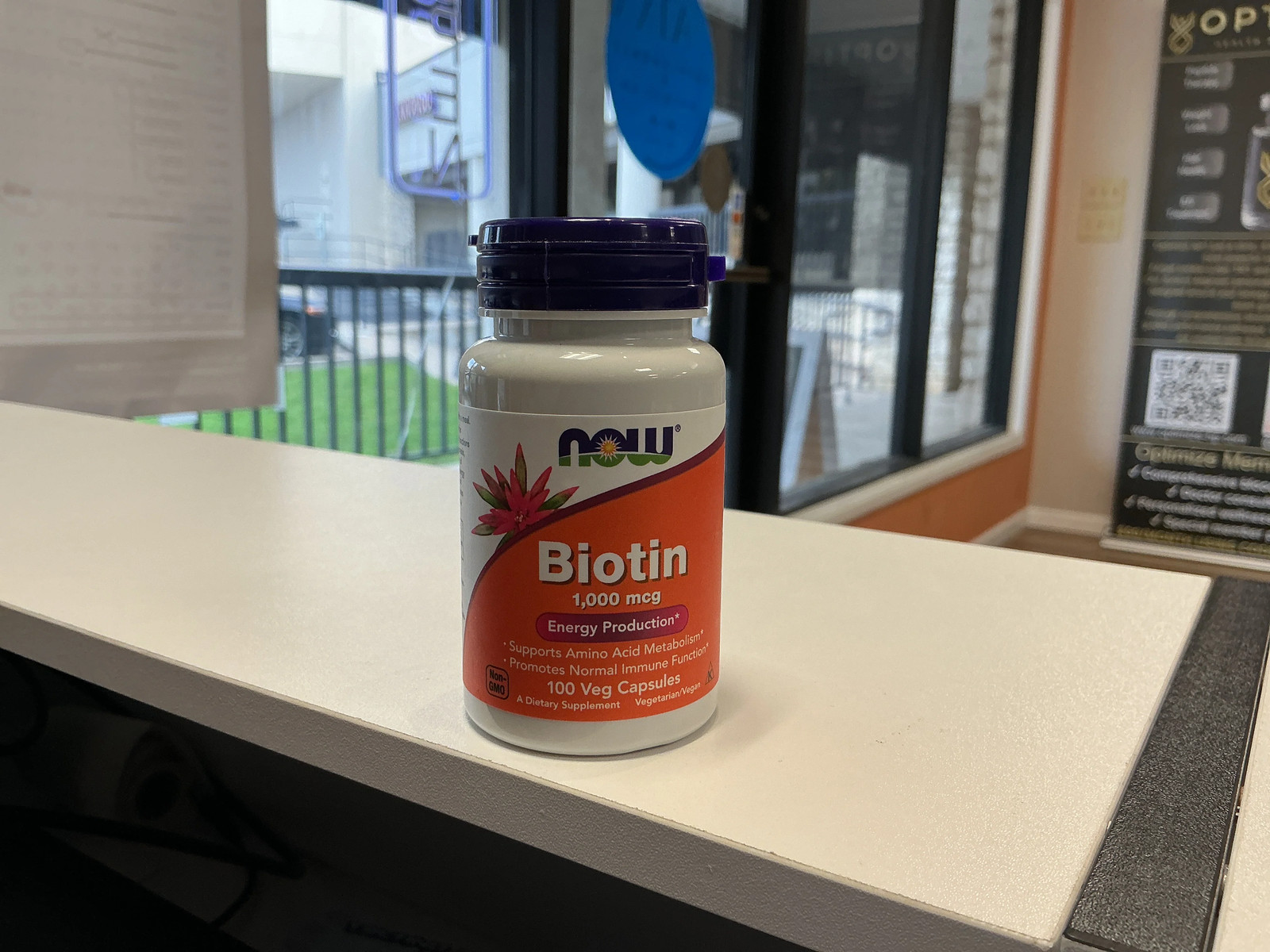 Biotin (100)