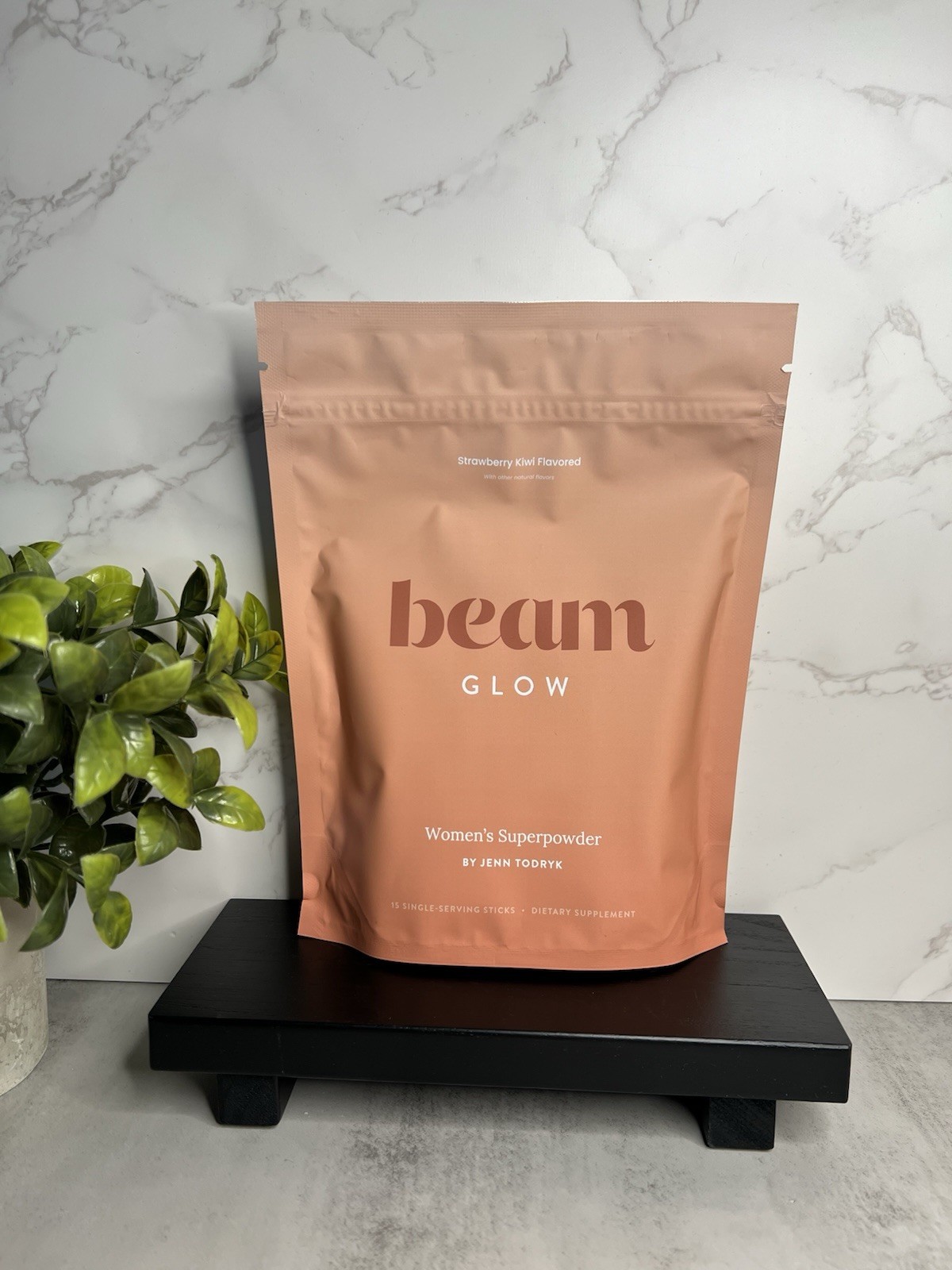 beam Glow Women’s Superpowder Strawberry Kiwi 15 Sticks Vegan Exp 11/2027
